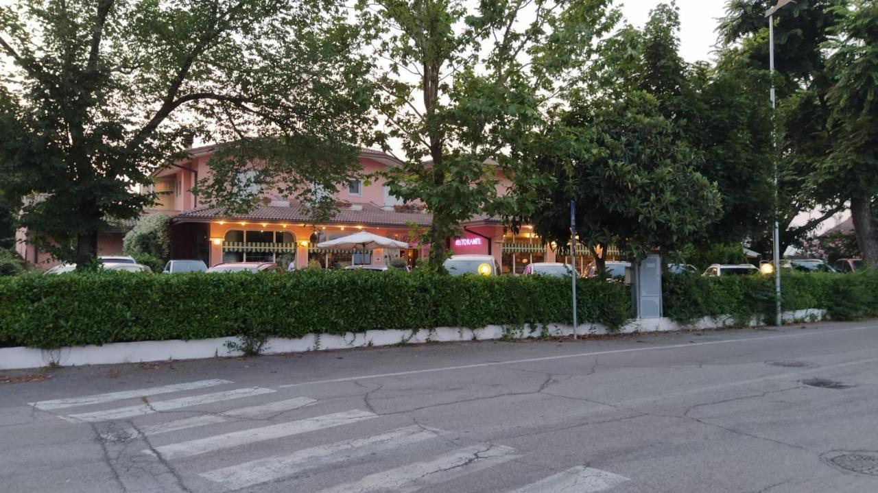 Hotel Ristorante Alla Campagna San Giovanni Lupatoto Exterior foto