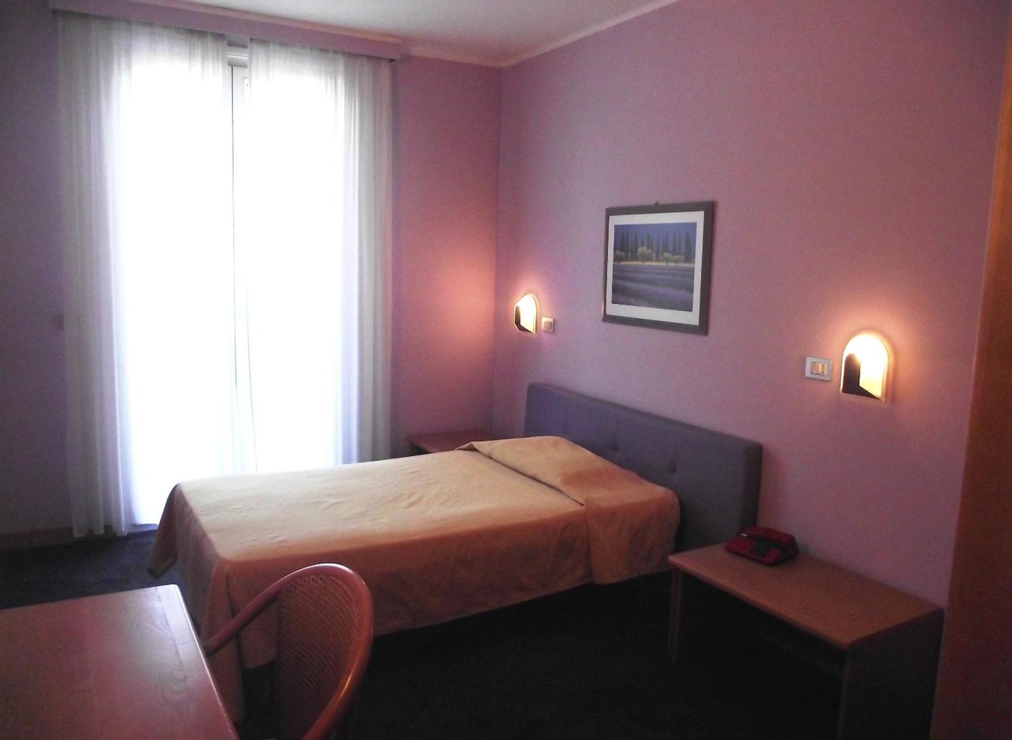 Hotel Ristorante Alla Campagna San Giovanni Lupatoto Zimmer foto